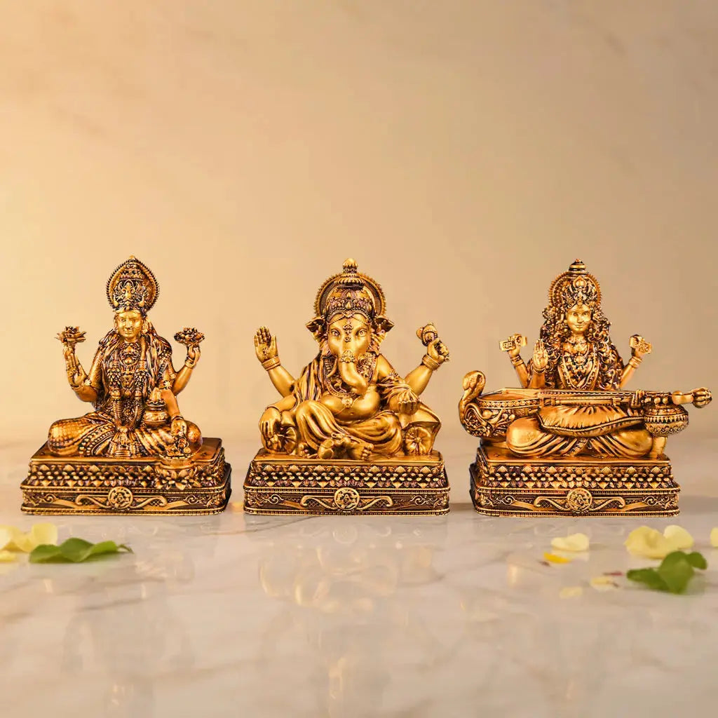 Mahalakshmi Ganapati Saraswati Murti (lotus)